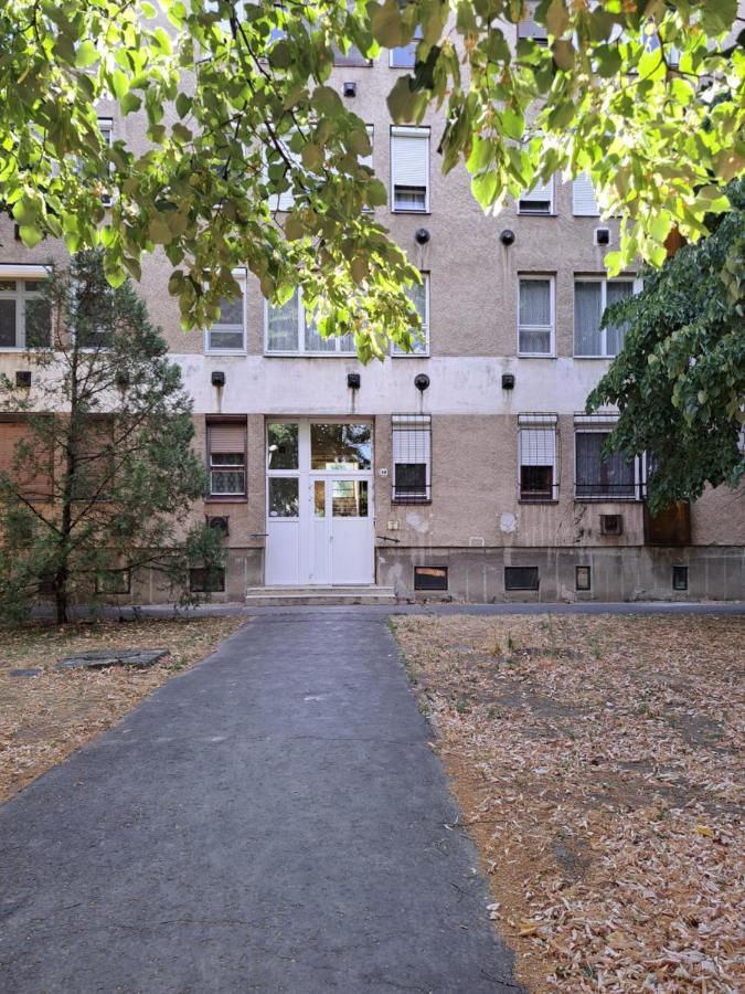 Wanderer Station Apartamento Debrecen Exterior foto